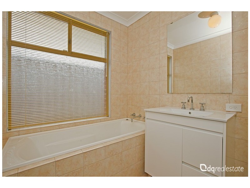 15 Acheson Crescent, Woodvale WA 6026