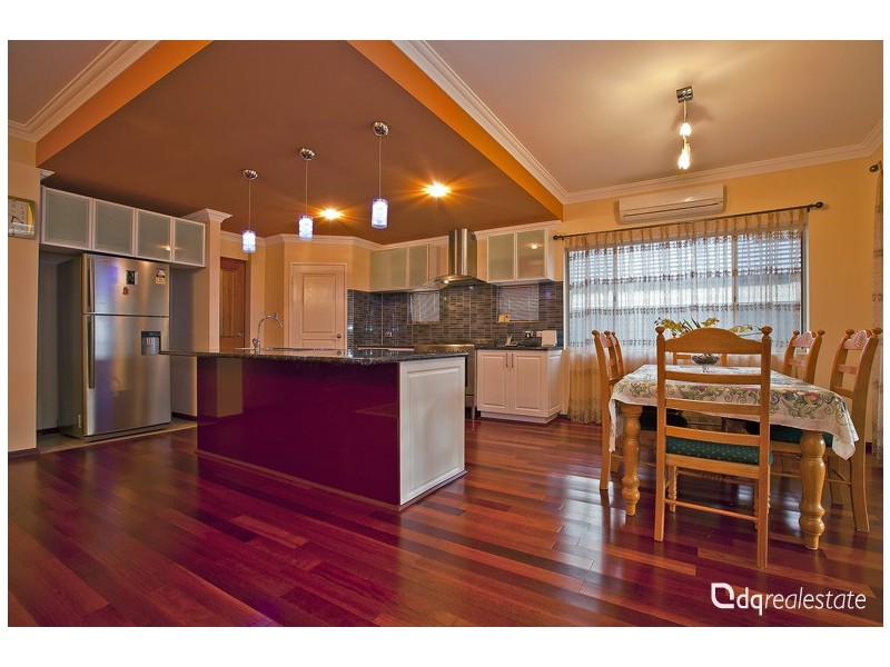 18 Evington Pass, Landsdale WA 6065