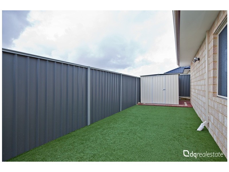 18 Evington Pass, Landsdale WA 6065