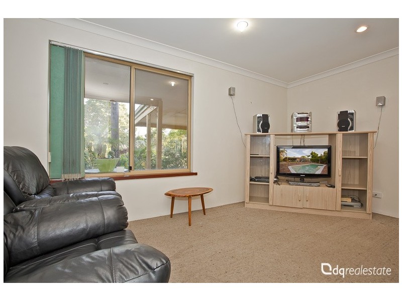 1 Westhaven Drive, Woodvale WA 6026