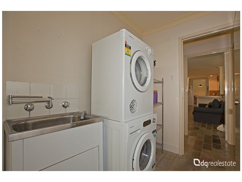 1 Westhaven Drive, Woodvale WA 6026