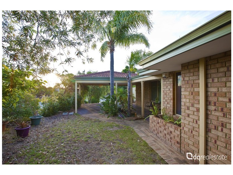 1 Westhaven Drive, Woodvale WA 6026