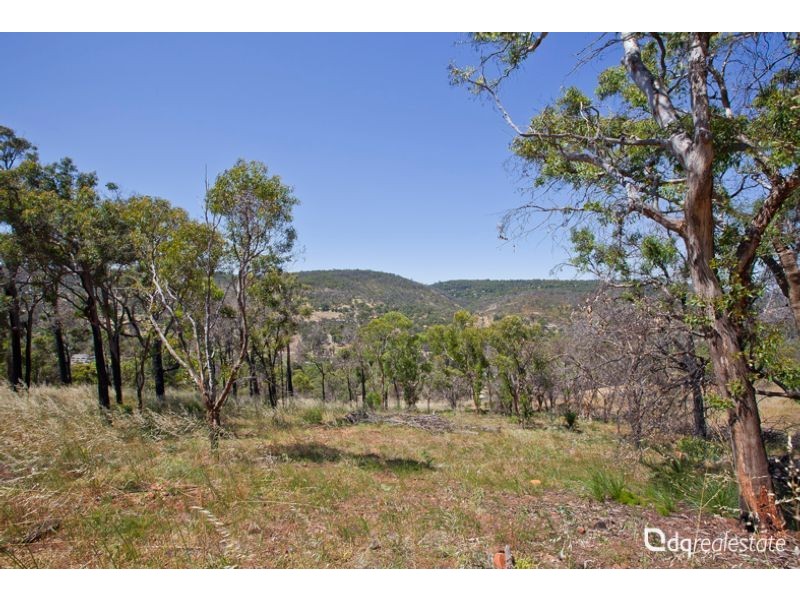 10 Rowley Street, Kelmscott WA 6111