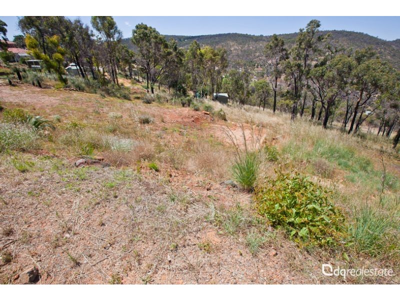 10 Rowley Street, Kelmscott WA 6111
