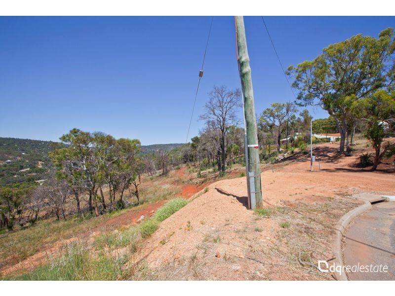 10 Rowley Street, Kelmscott WA 6111