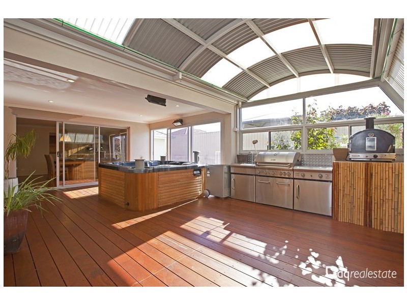 19 Cozens Road, Tapping WA 6065