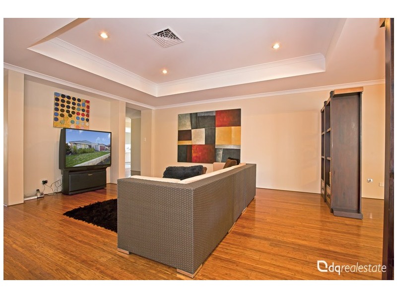 19 Cozens Road, Tapping WA 6065