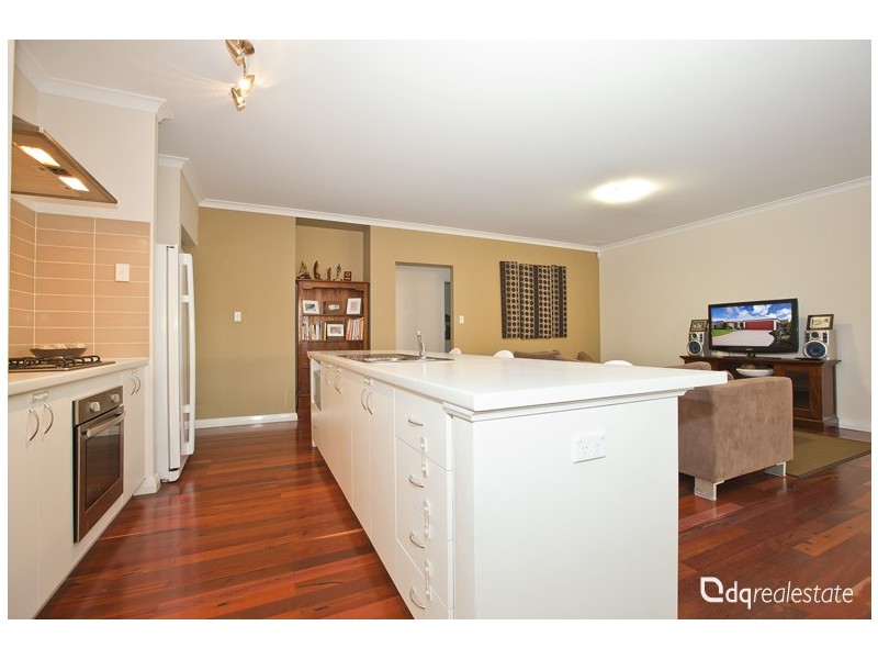 5 Rosinski Circle, Tapping WA 6065