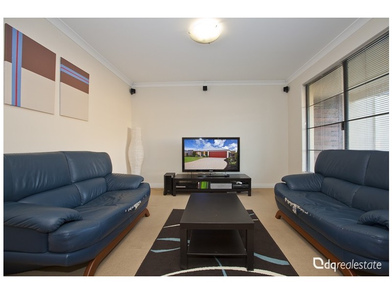 5 Rosinski Circle, Tapping WA 6065