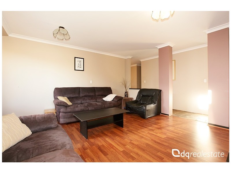 25 Sapling Way, Hocking WA 6065