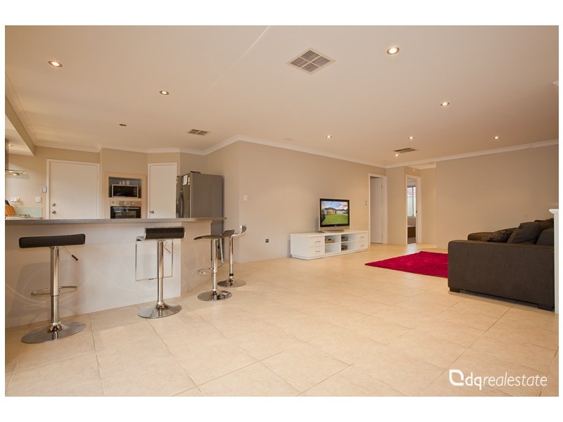 60 Yandella Promenade, Tapping WA 6065