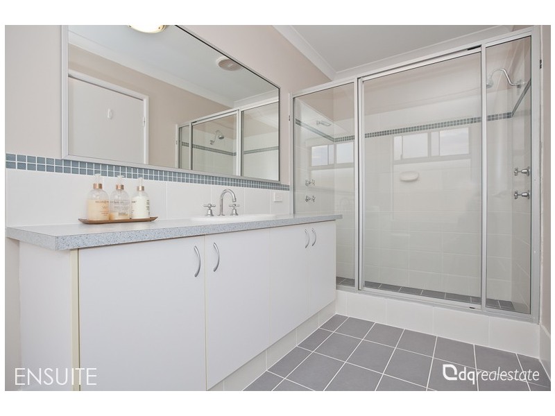 60 Yandella Promenade, Tapping WA 6065