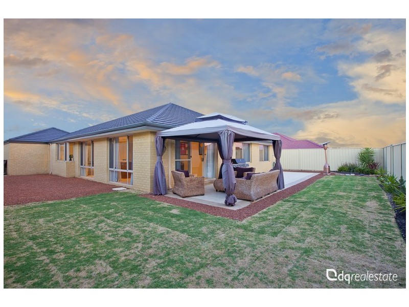 60 Yandella Promenade, Tapping WA 6065