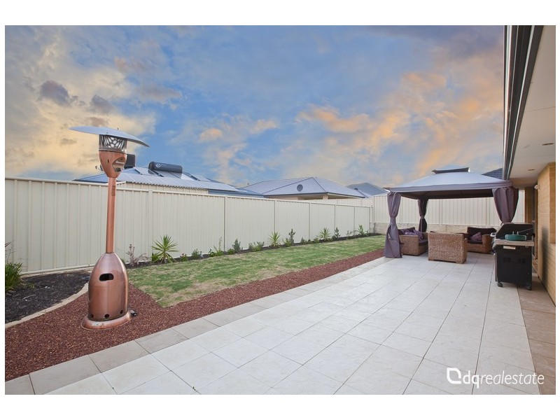 60 Yandella Promenade, Tapping WA 6065