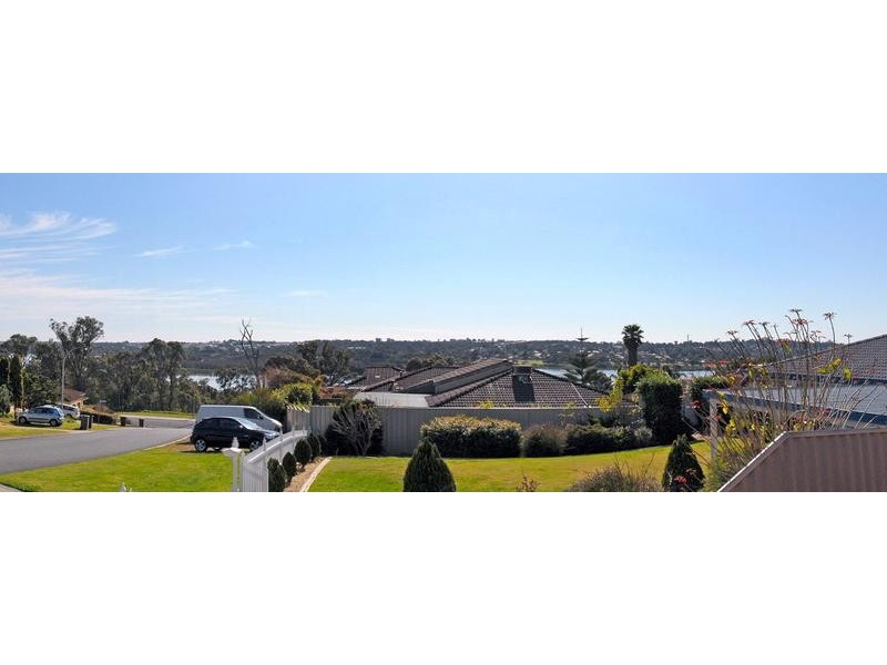 9 Lakehill Gardens, Edgewater WA 6027