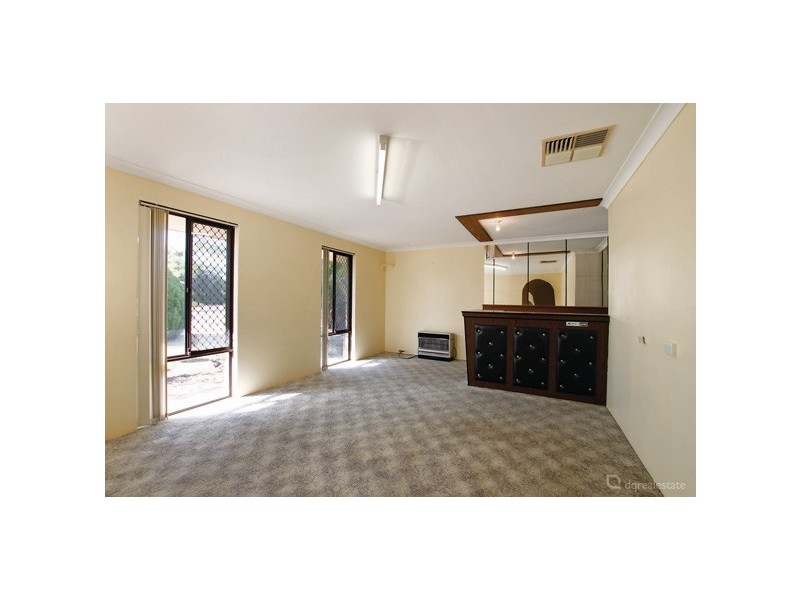 44 Jacaranda Drive, Ballajura WA 6066