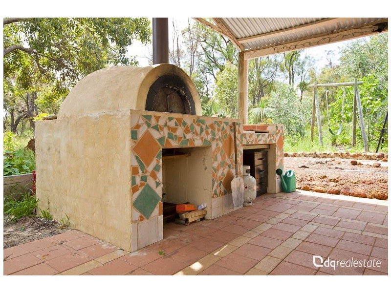 332 Powderbark Road, Lower Chittering WA 6084