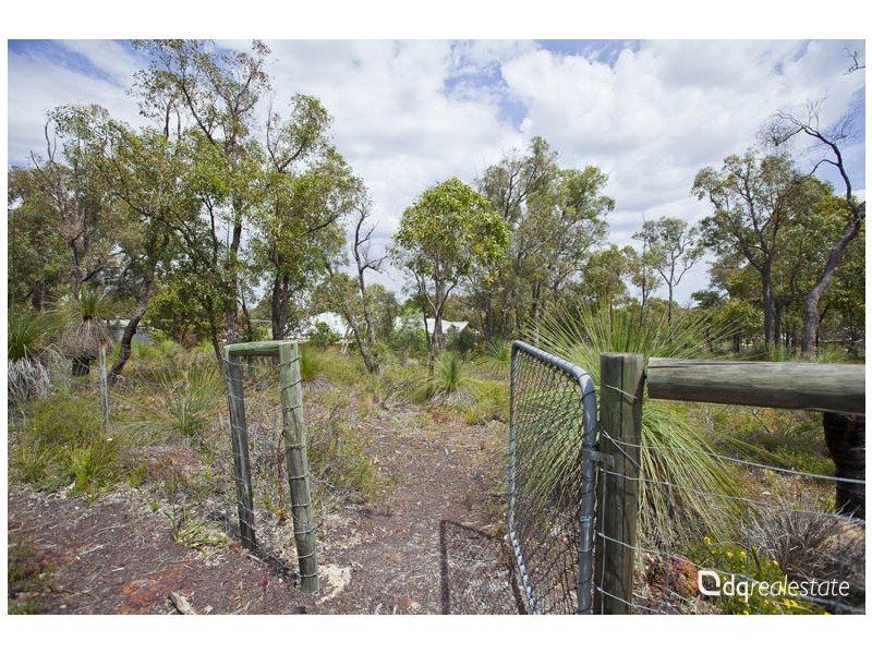 332 Powderbark Road, Lower Chittering WA 6084