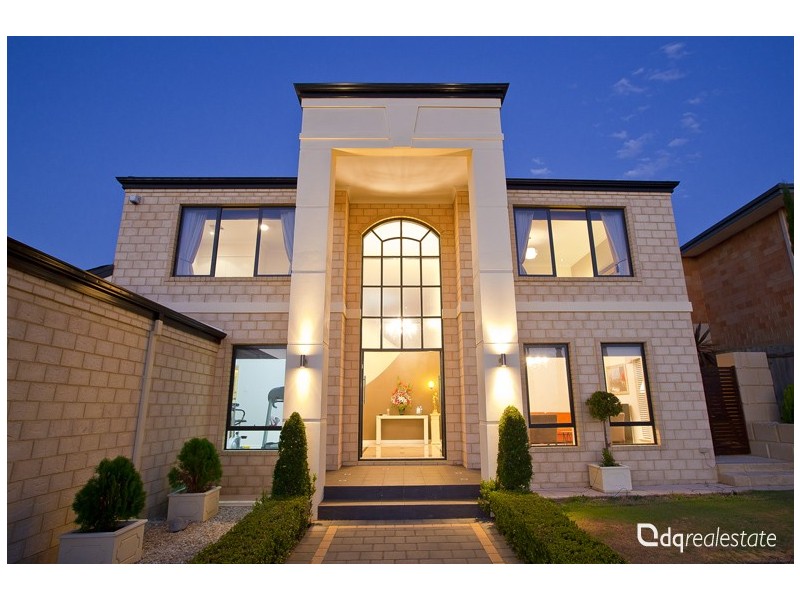 15 Highcliffe Rise, Currambine WA 6028