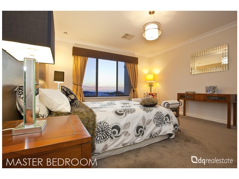 15 Highcliffe Rise, Currambine WA 6028