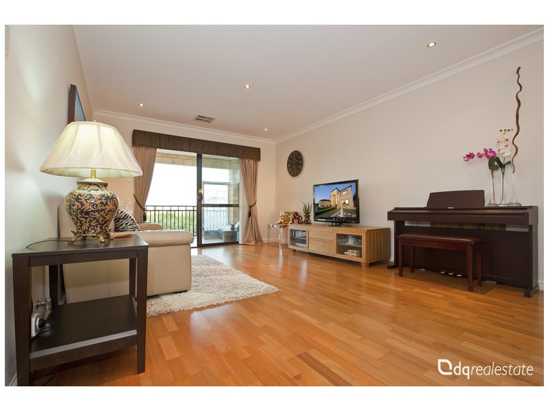 15 Highcliffe Rise, Currambine WA 6028