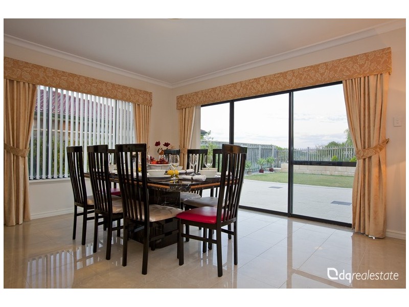 15 Highcliffe Rise, Currambine WA 6028