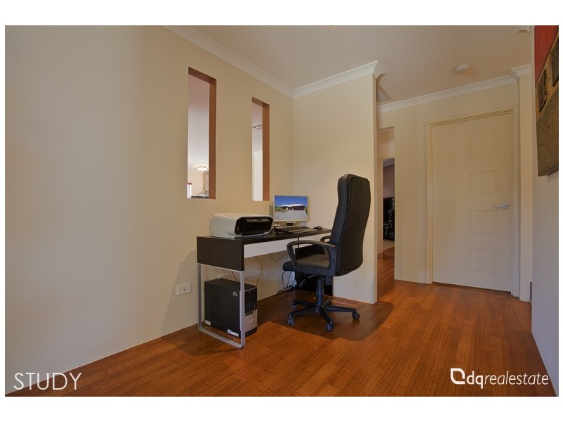 4 Benjamin Crescent, Tapping WA 6065