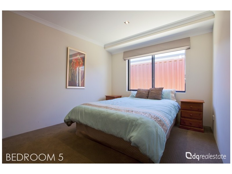 4 Benjamin Crescent, Tapping WA 6065