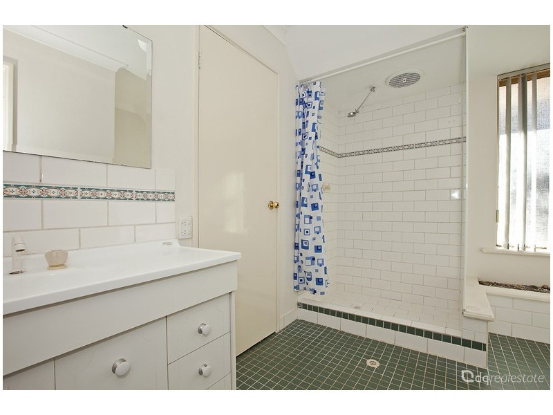 16 Lupin Court, Hocking WA 6065