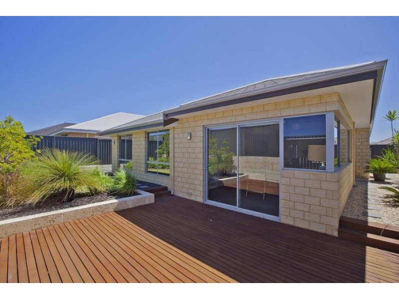 27 Safford Avenue, Aveley WA 6069