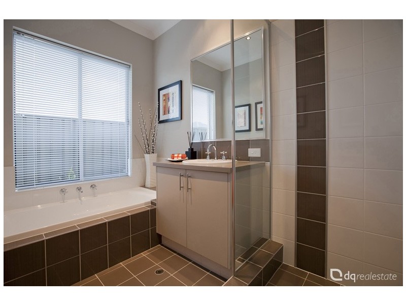 17 Botanic Avenue, Banksia Grove WA 6031