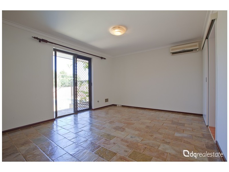2 Sturt Place, Padbury WA 6025