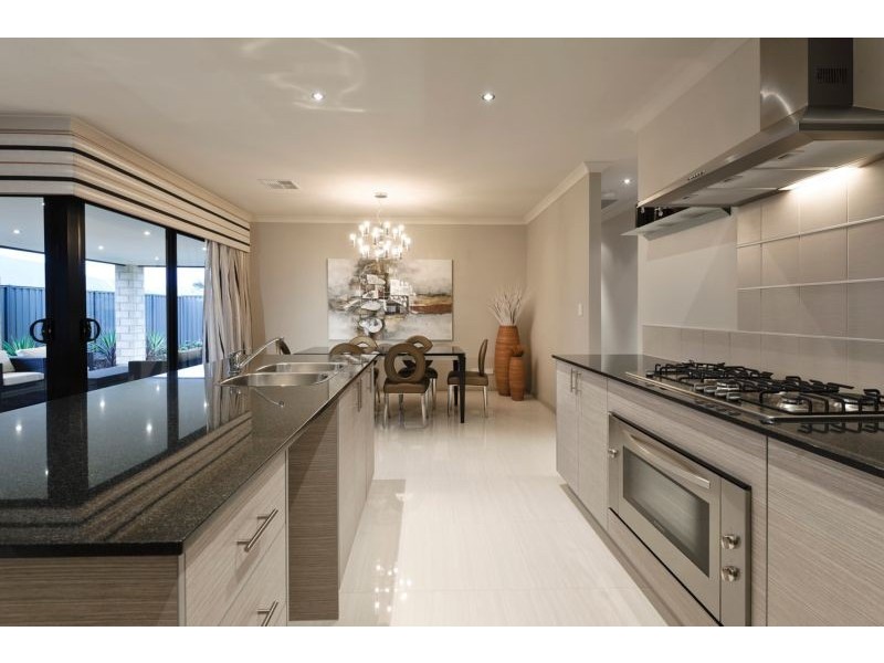 27 St Leonards Blvd, Dayton, West Swan WA 6055