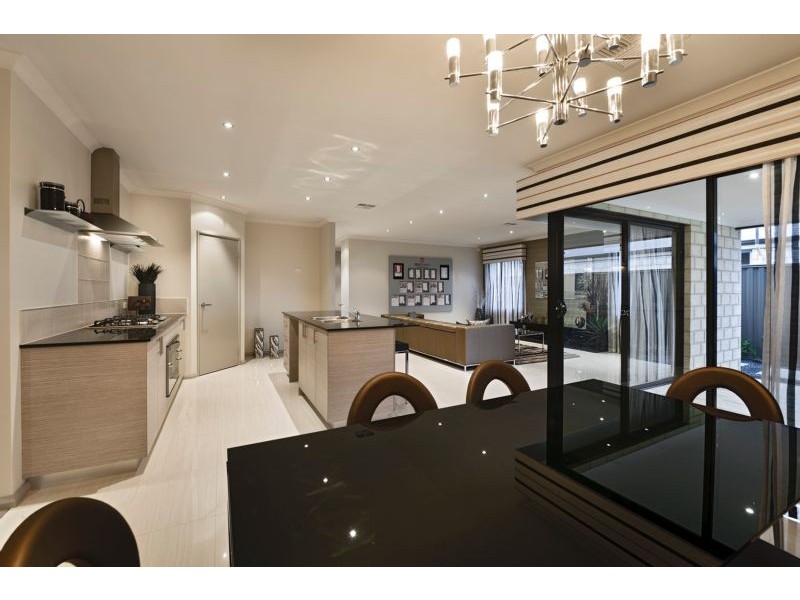 27 St Leonards Blvd, Dayton, West Swan WA 6055