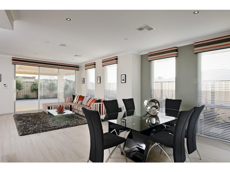 14 Blackwood Meander, Yanchep WA 6035