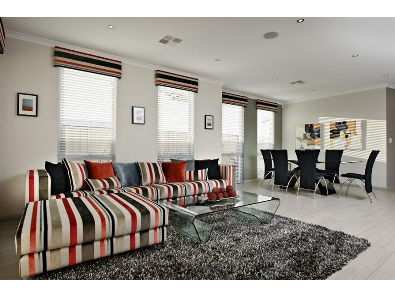 14 Blackwood Meander, Yanchep WA 6035