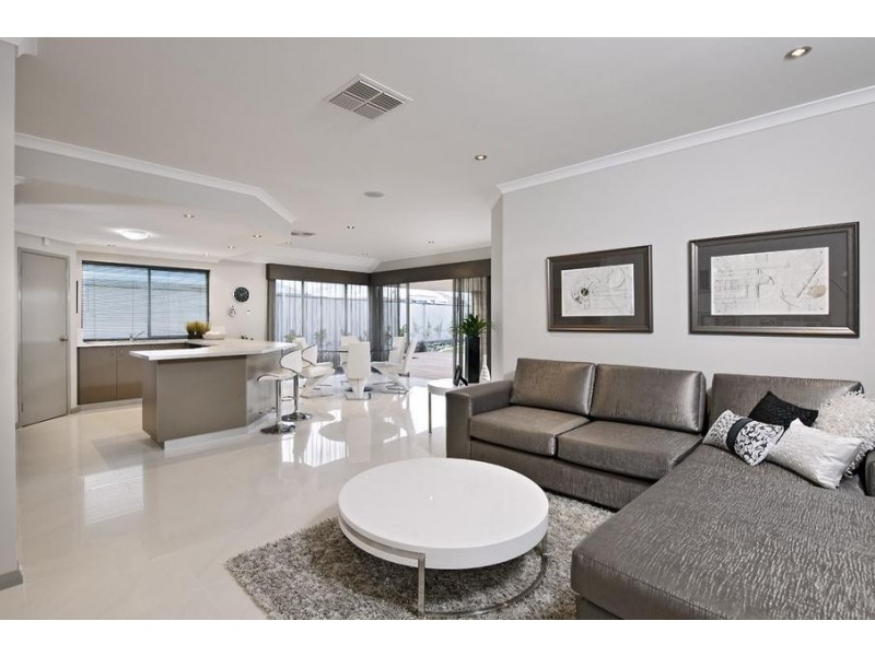 141 Elmridge Parkway, Ellenbrook WA 6069