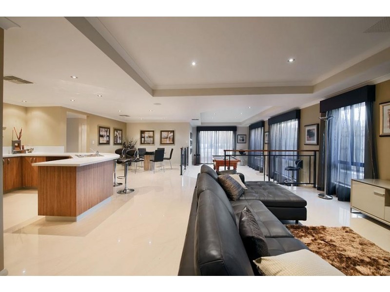 9 Ewens Pass, Ellenbrook WA 6069