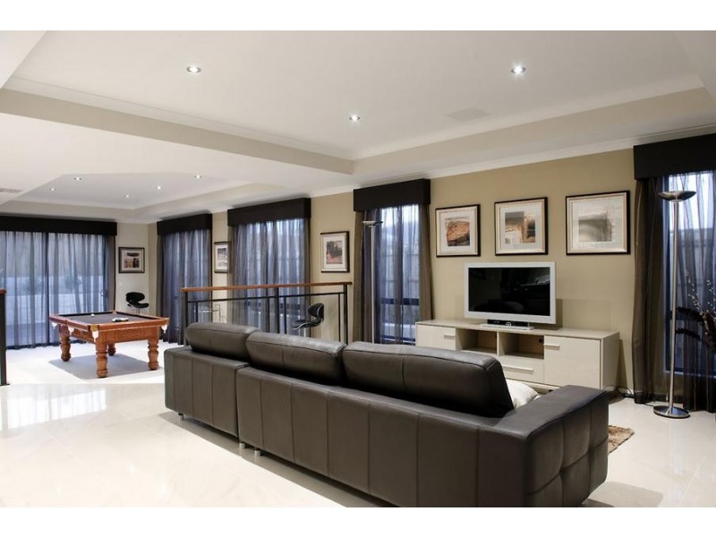 9 Ewens Pass, Ellenbrook WA 6069