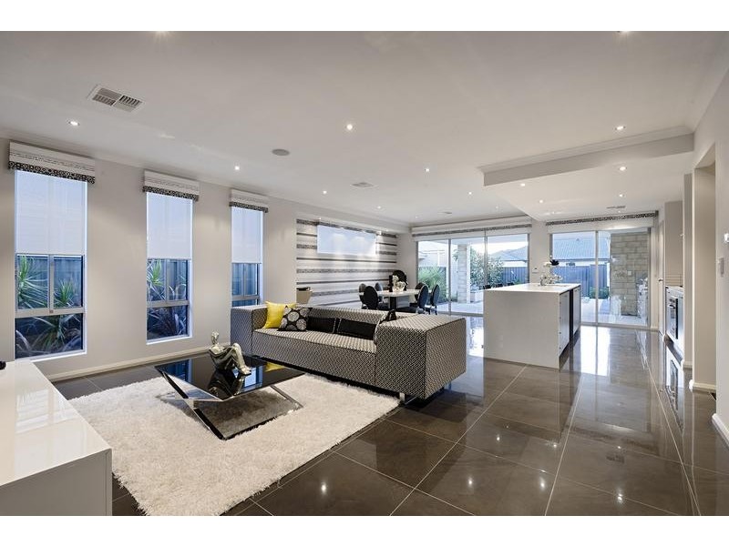 49 St Leonards Blvd, DAYTON, West Swan WA 6055