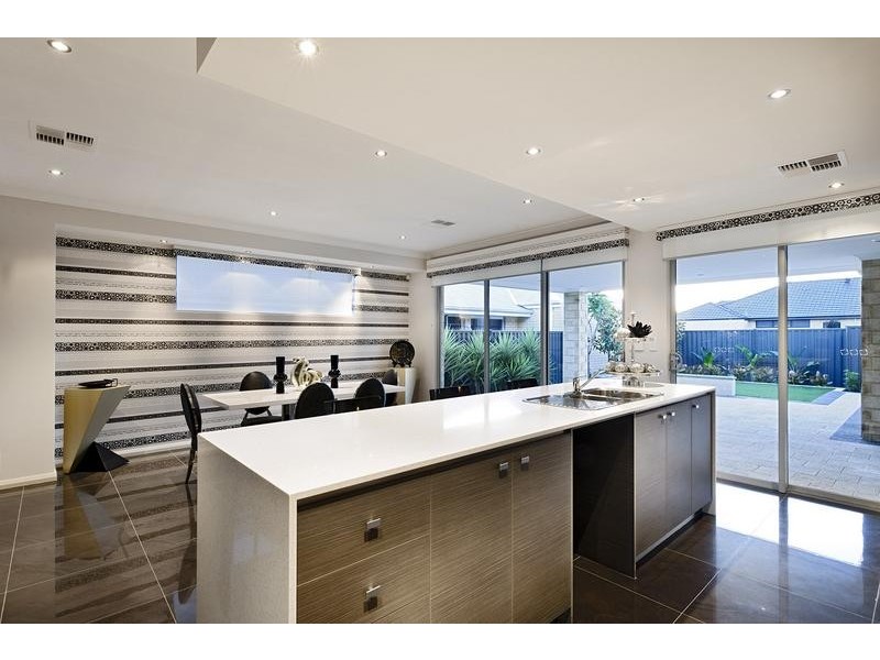 49 St Leonards Blvd, DAYTON, West Swan WA 6055