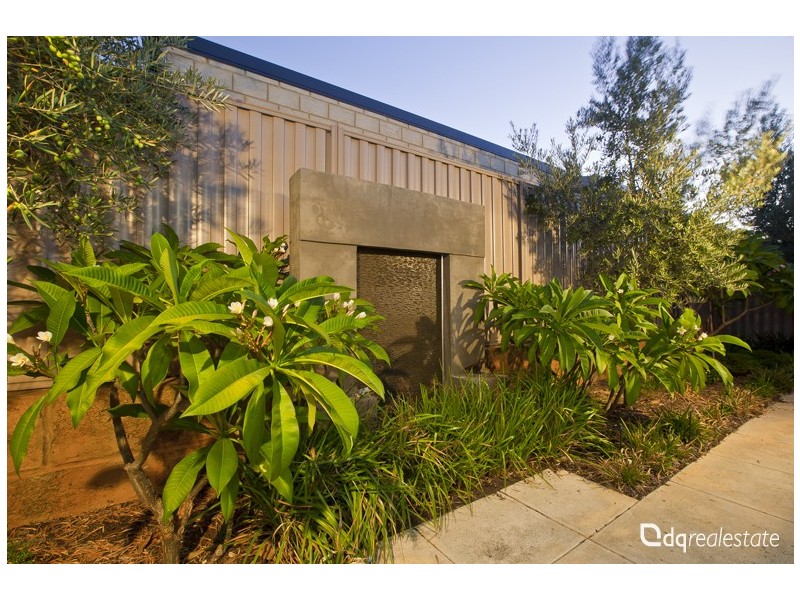 77 Belvoir Parkway, Darch WA 6065