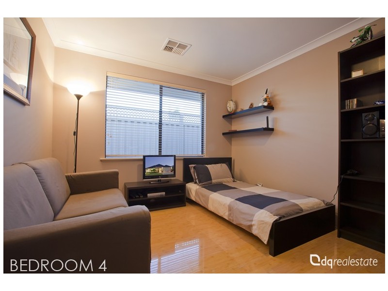 77 Belvoir Parkway, Darch WA 6065