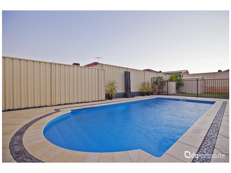 64 Yandella Promenade, Tapping WA 6065