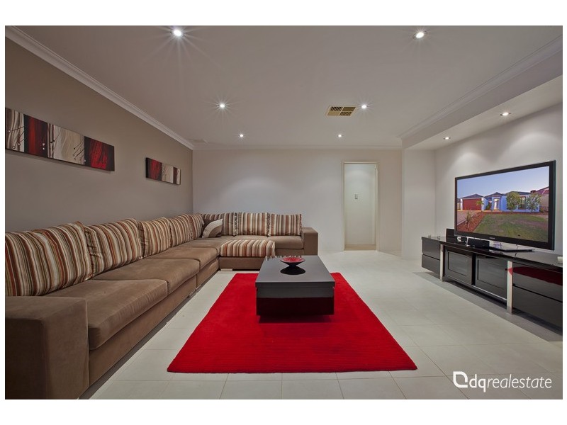 64 Yandella Promenade, Tapping WA 6065