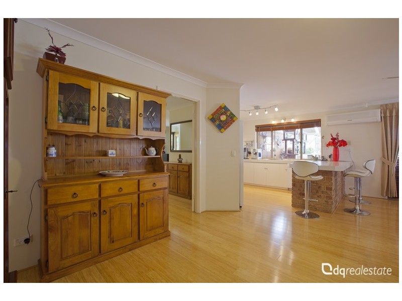 6 Nicholson Place, Ballajura WA 6066