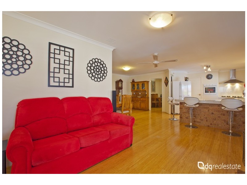 6 Nicholson Place, Ballajura WA 6066