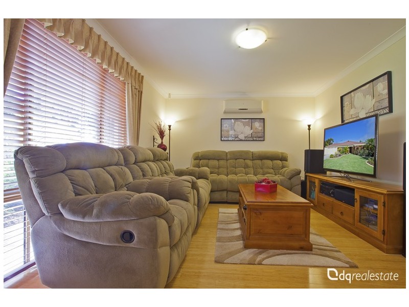6 Nicholson Place, Ballajura WA 6066