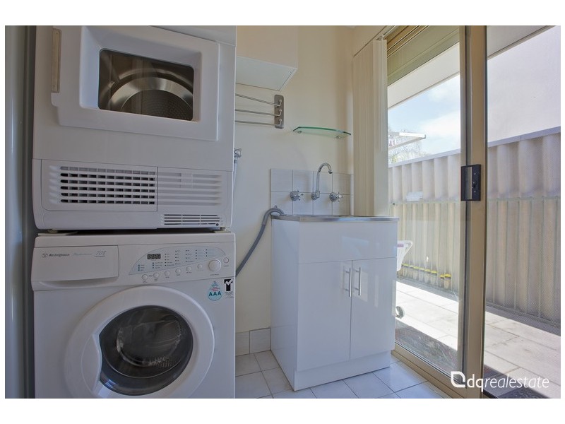 6 Nicholson Place, Ballajura WA 6066