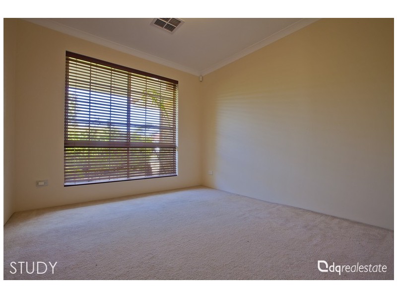 26 Carwoola Circle, Carramar WA 6031
